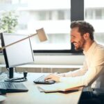 6 Factors to Consider When Choosing a Bookkeeper for Your Small Business in Palm Beach Gardens